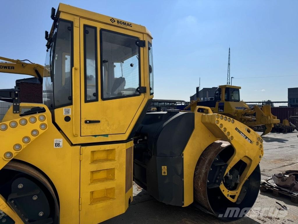 Bomag BW 202 AD-4 Divvalču grunts veltņi