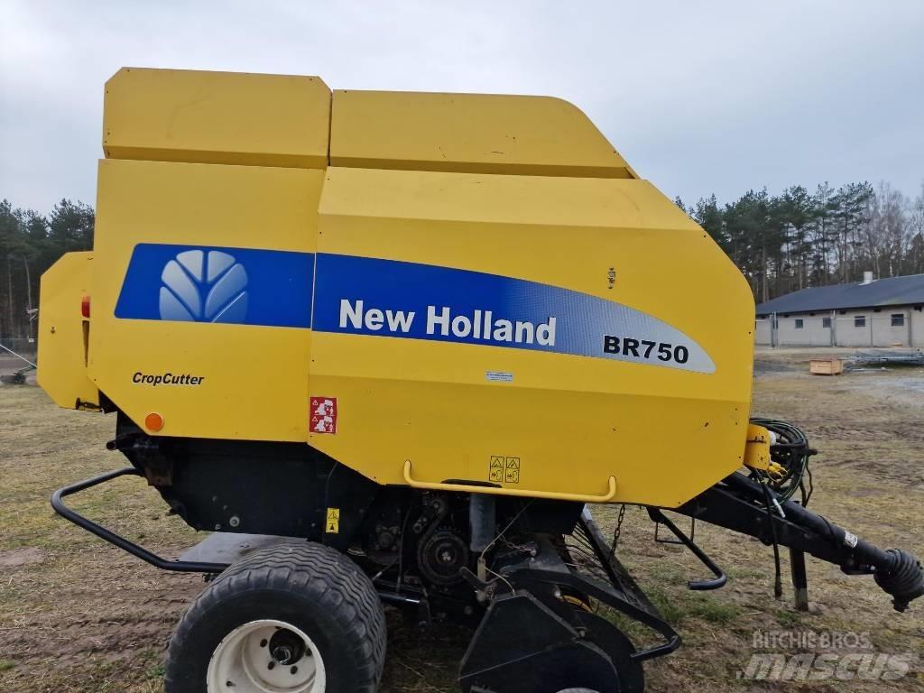 New Holland BR 750 Rituļu preses