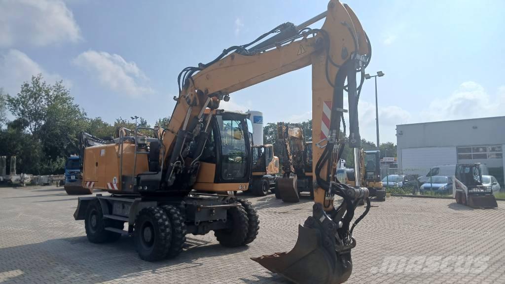 Liebherr A 916 Ekskavatori uz riteņiem