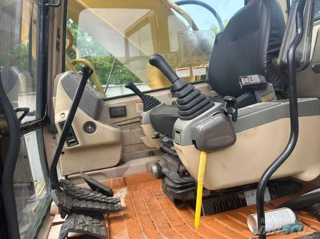 CAT 330 B L Kāpurķēžu ekskavatori
