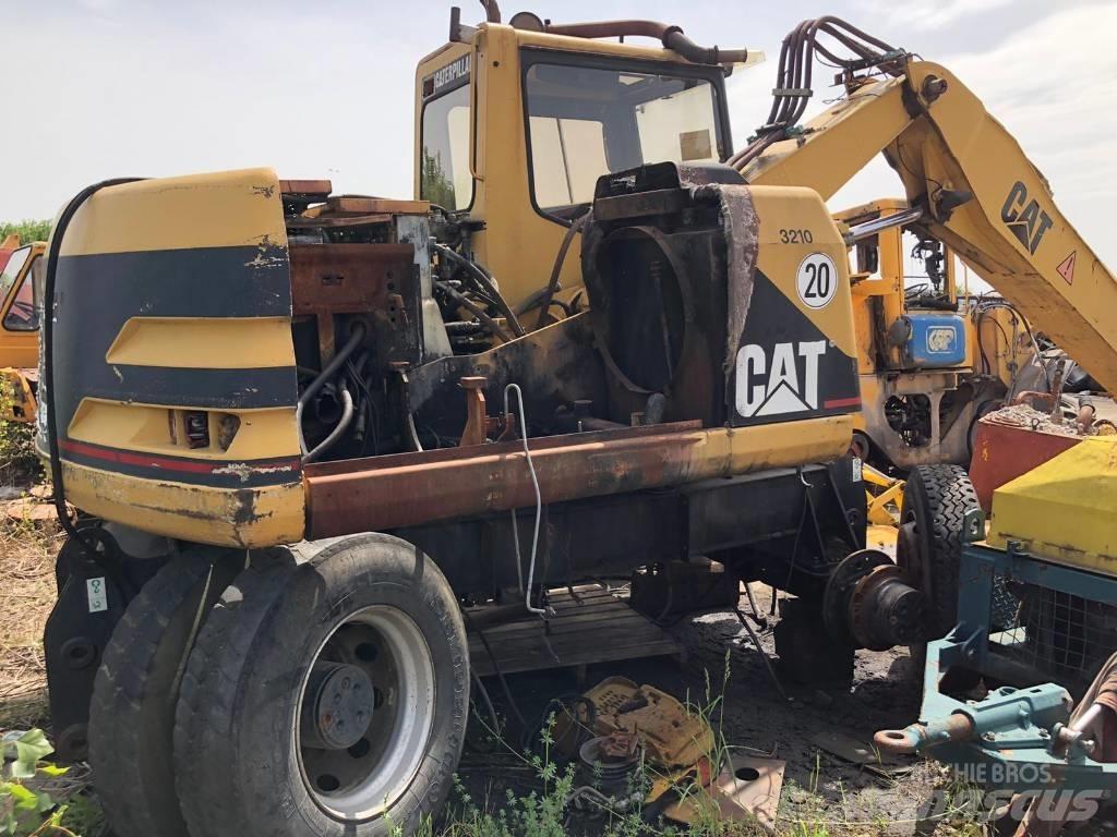 CAT M 312 FOR PARTS Ekskavatori uz riteņiem