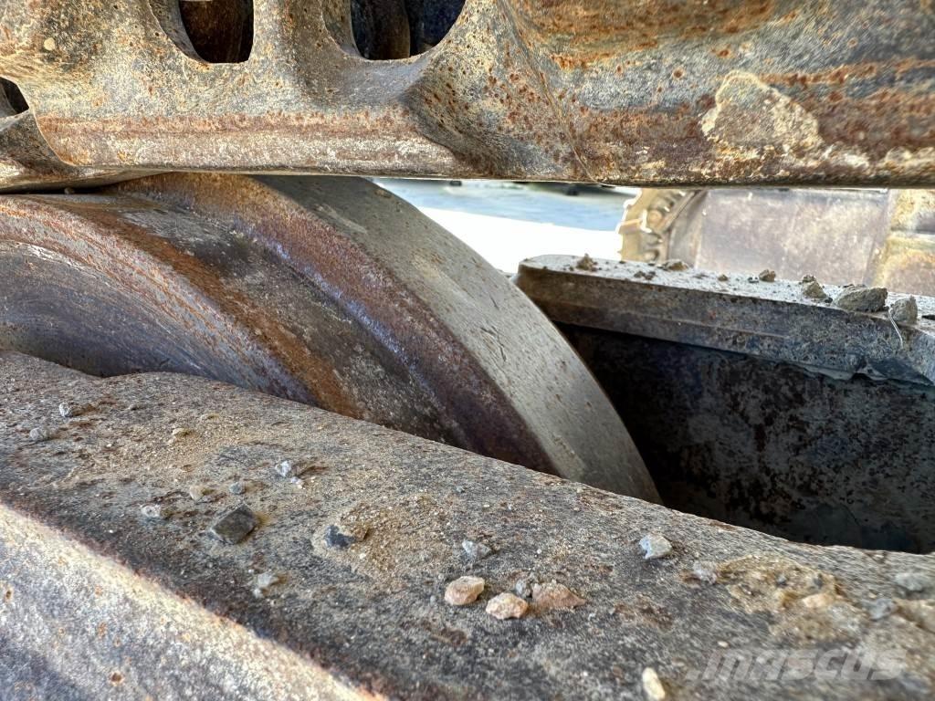 Volvo EC250ENL Kāpurķēžu ekskavatori