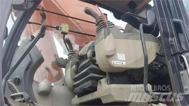 Hitachi ZX 670 Kāpurķēžu ekskavatori
