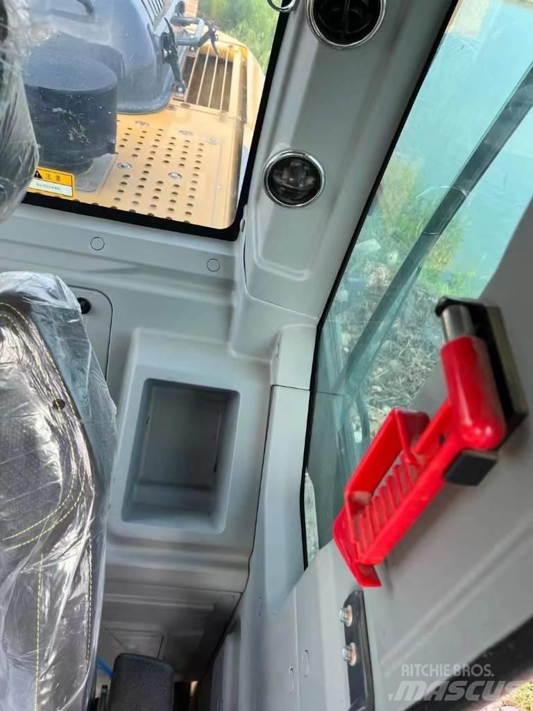 XCMG XE200DA Kāpurķēžu ekskavatori