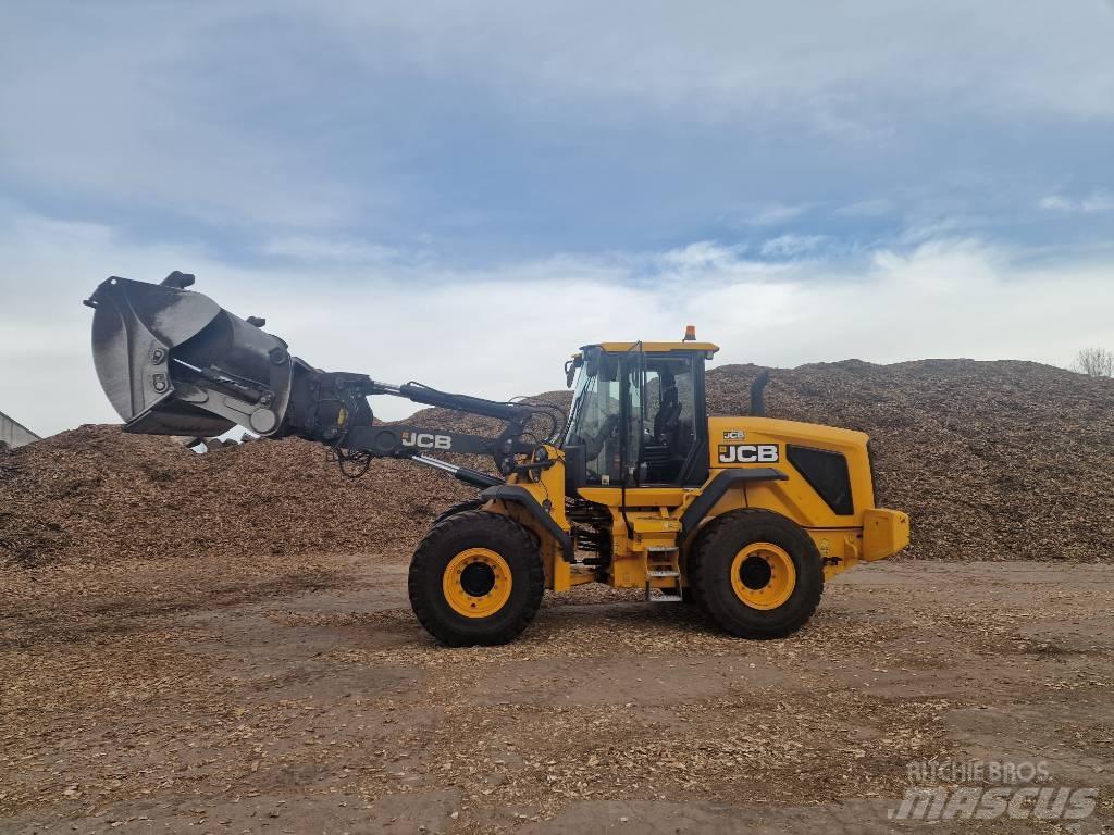 JCB 427 HT Iekrāvēji uz riteņiem