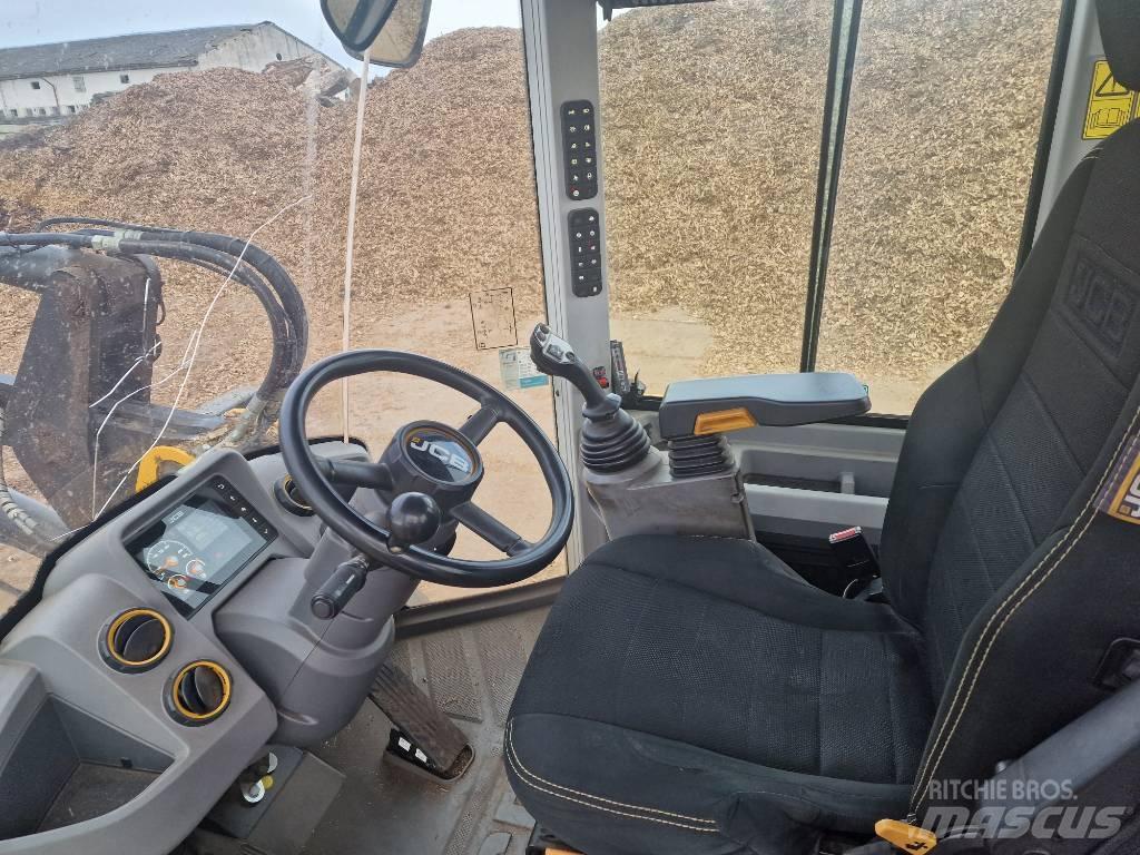 JCB 427 HT Iekrāvēji uz riteņiem