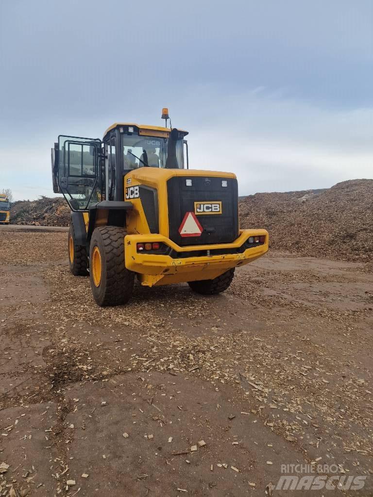 JCB 427 HT Iekrāvēji uz riteņiem