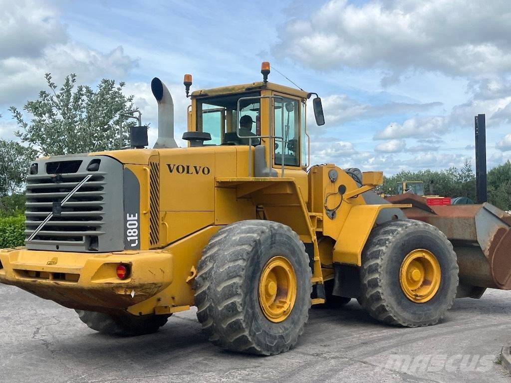 Volvo L 180 E Iekrāvēji uz riteņiem