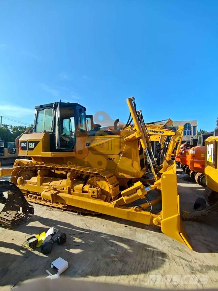 CAT D6G Kāpurķēžu buldozeri