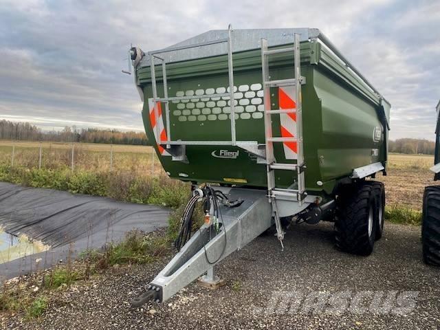 Fliegl TMK 190 Fox Pašizgāzējs