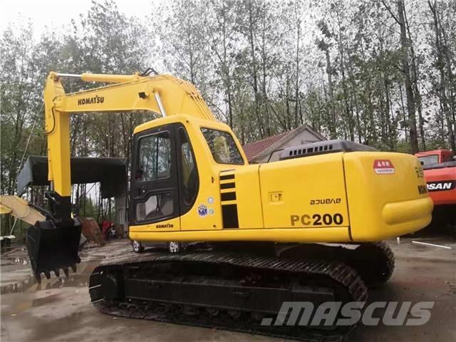 Komatsu pc200-6 Kāpurķēžu ekskavatori