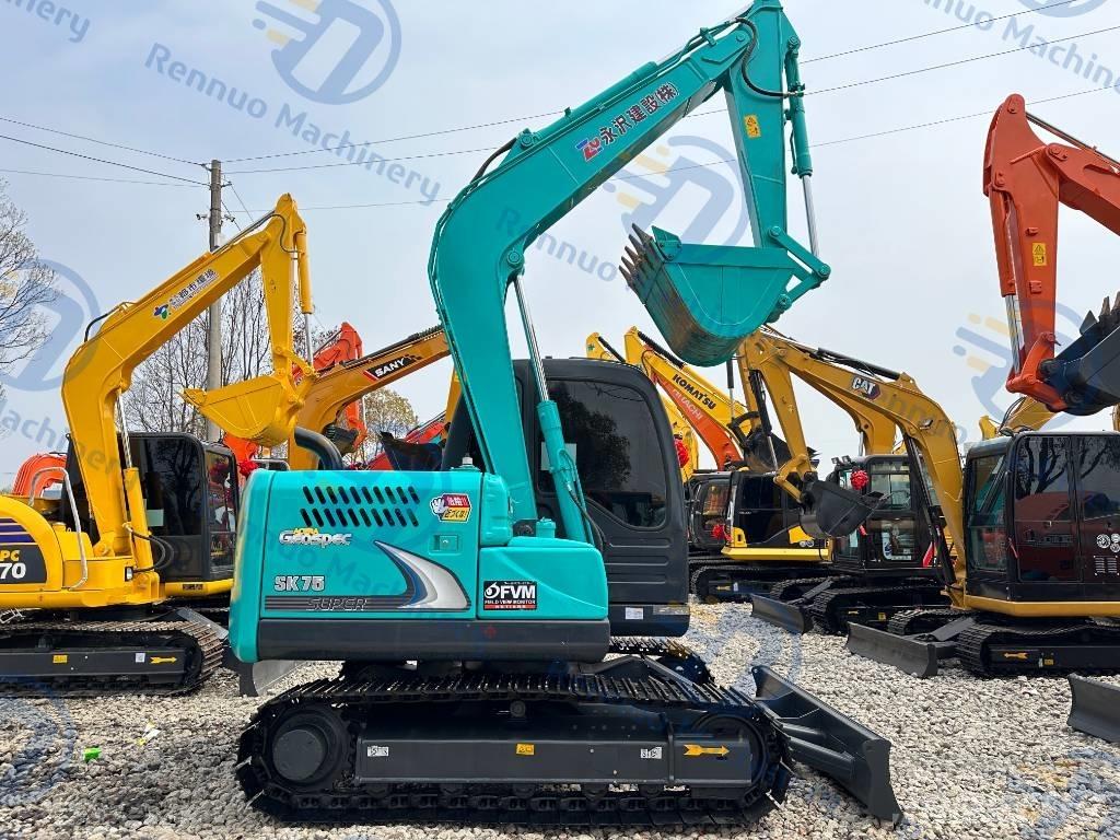 Kobelco SK75 Kāpurķēžu ekskavatori