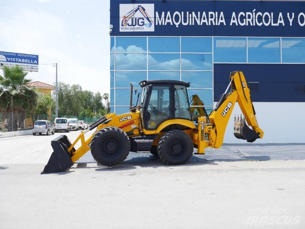JCB 4 CX Ekskavatori-iekrāvēji