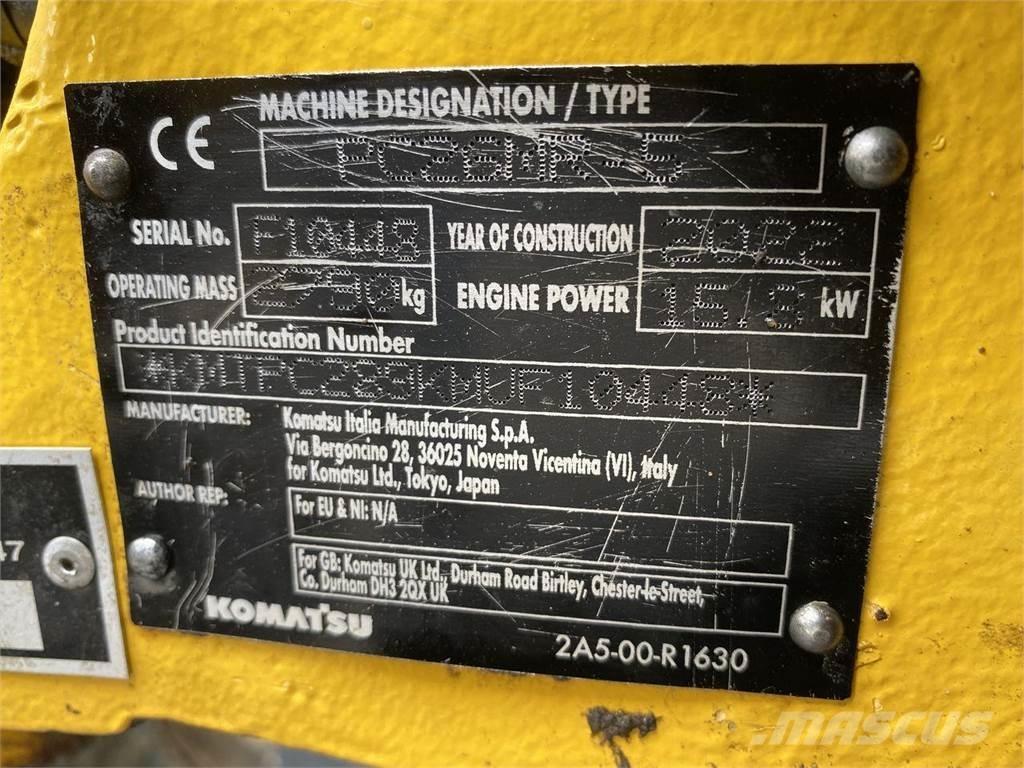 Komatsu PC26MR-5 Ekskavatori uz riteņiem