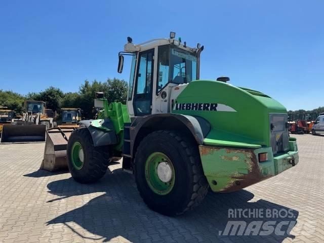 Liebherr L 538 Iekrāvēji uz riteņiem