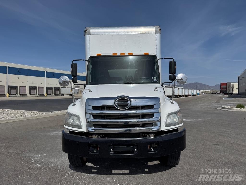 Hino 268 Preču pārvadāšanas furgoni