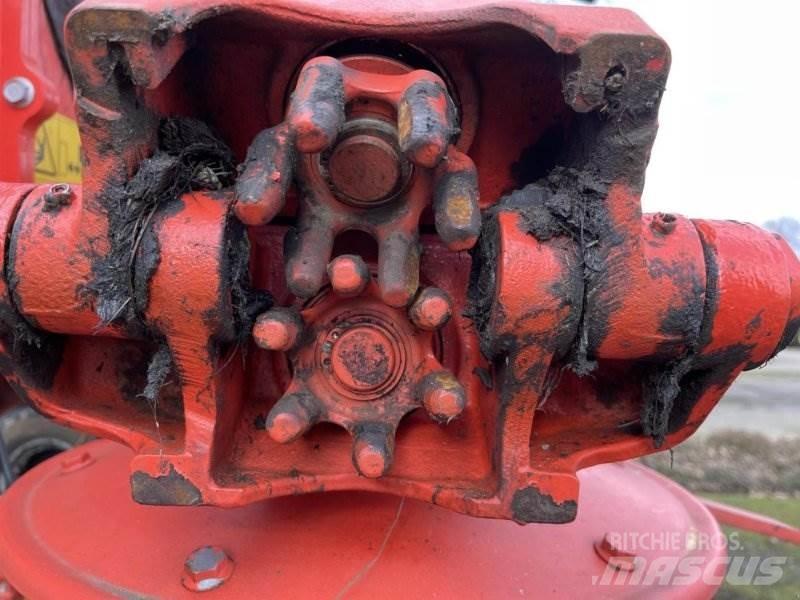 Kuhn GF 13002 Grābekļi un siena ārdītāji