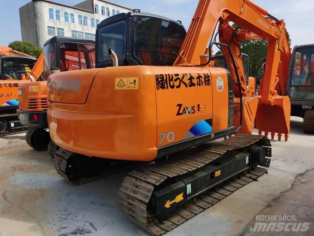 Hitachi ZX 70 Kāpurķēžu ekskavatori