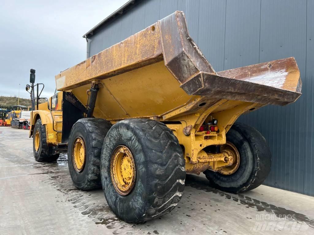 CAT 735B Artikulētie pašizgāzēji