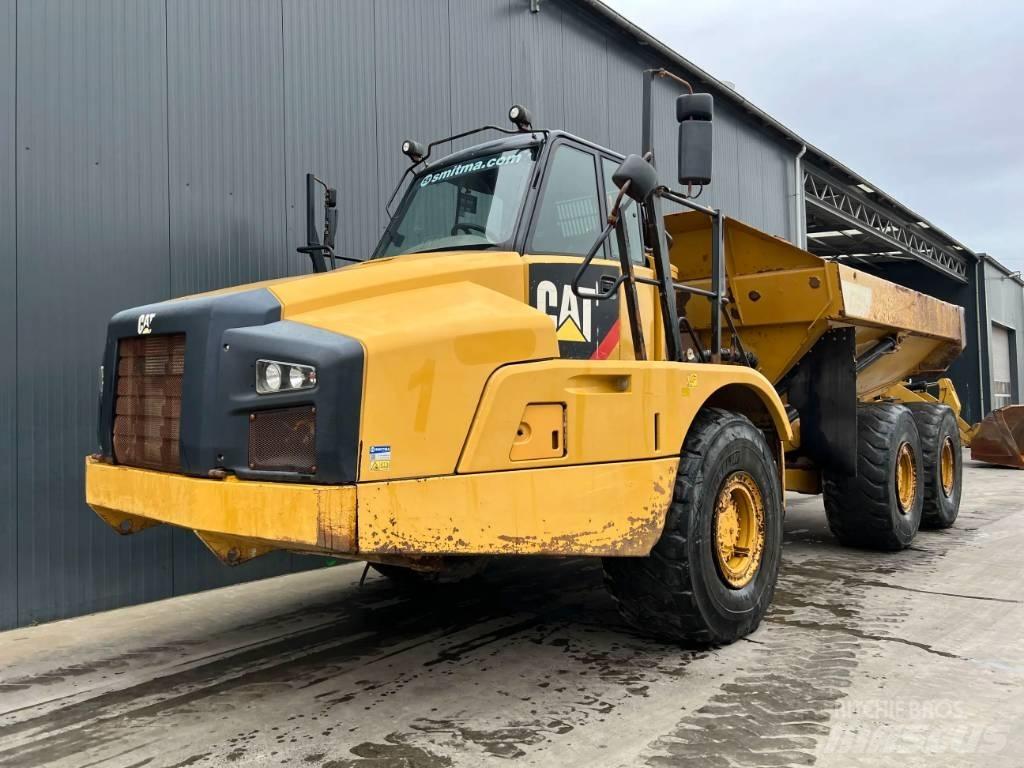 CAT 735B Artikulētie pašizgāzēji