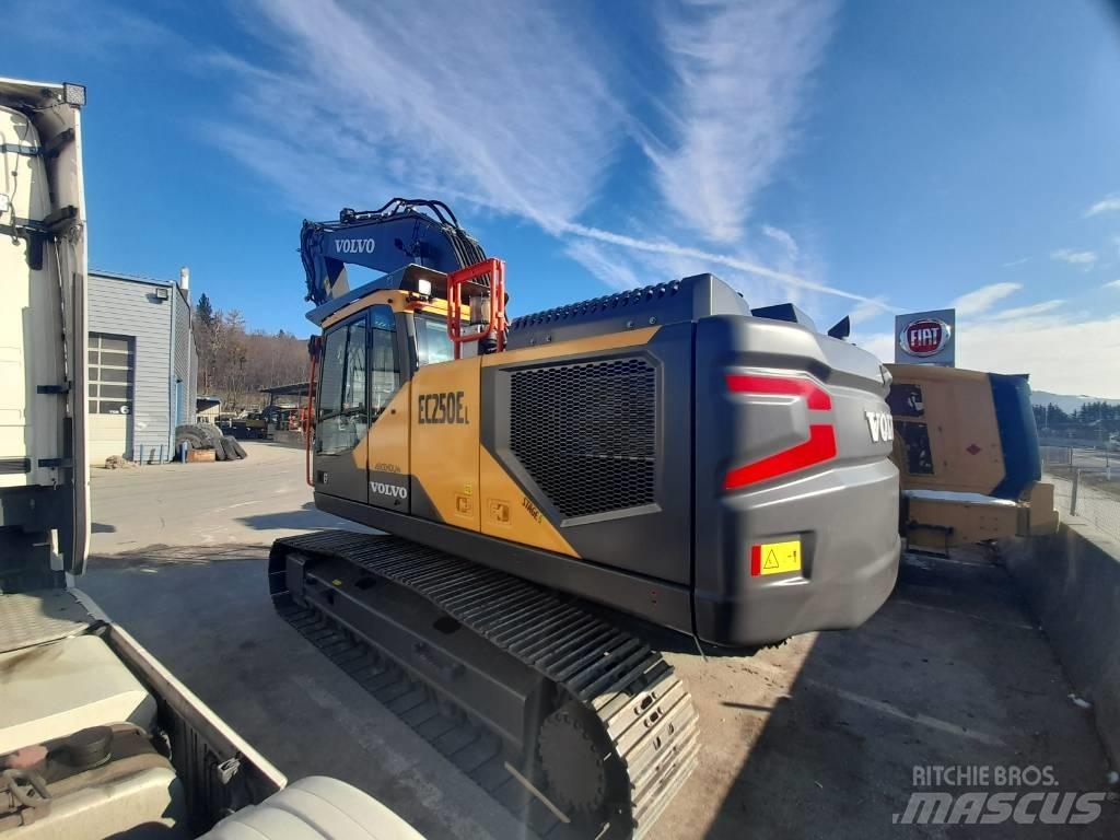 Volvo EC 250 EL Kāpurķēžu ekskavatori