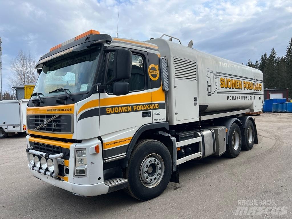 Volvo FM9 Kombinētās vakumsūkņa mašīnas