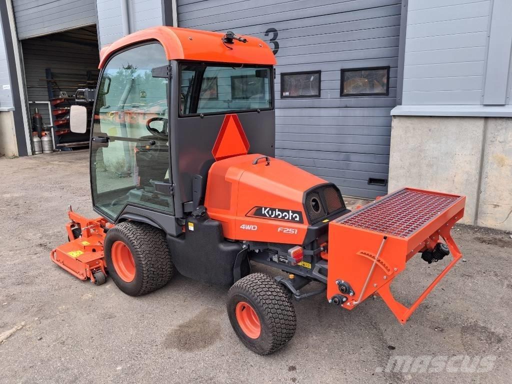 Kubota F 251 Mauriņa traktors