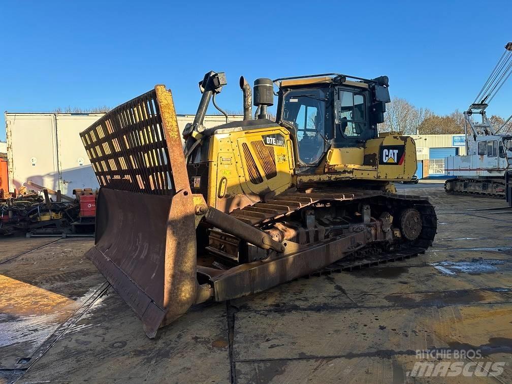 CAT D7E Kāpurķēžu buldozeri