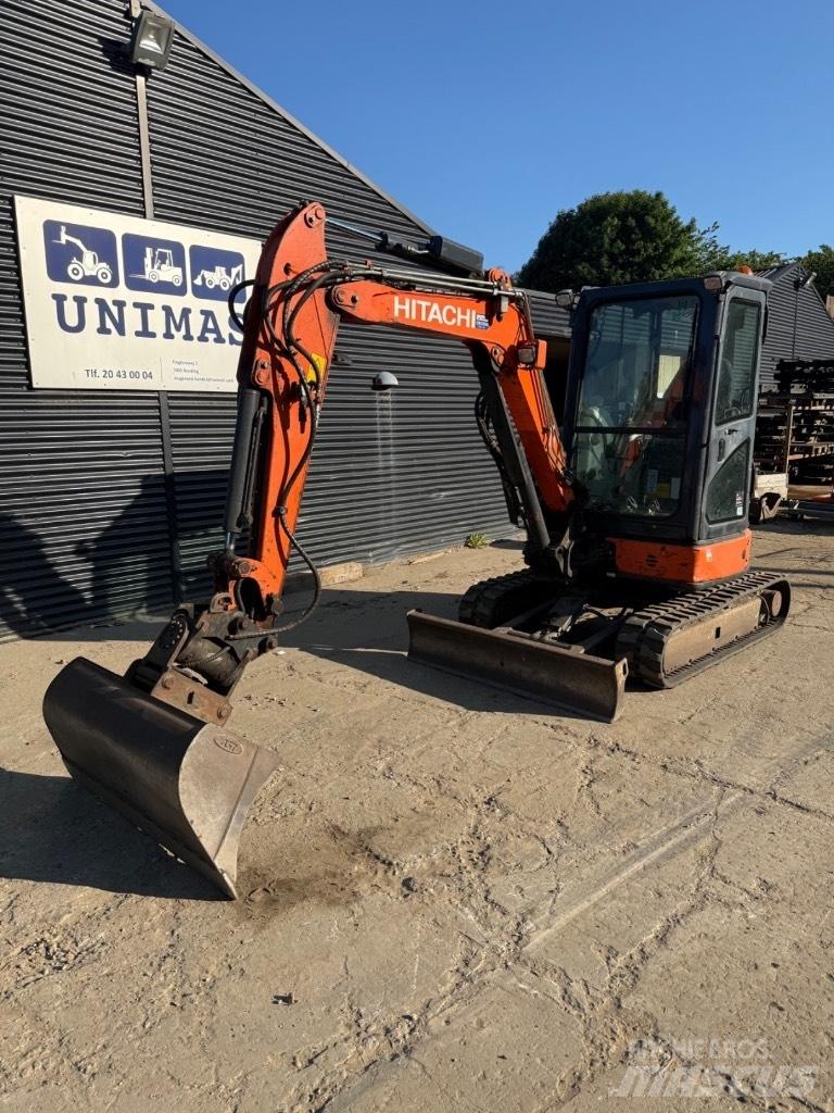 Hitachi ZX 33 Kāpurķēžu ekskavatori