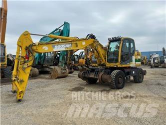 Doosan DX 160 WR Ekskavatori uz riteņiem