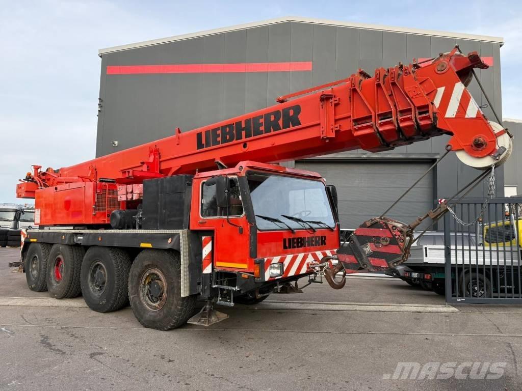 Liebherr LTM 1070 Visurgājēji celtņi