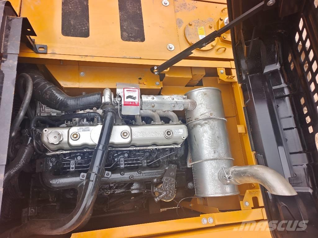 Sany SY 215 C Kāpurķēžu ekskavatori