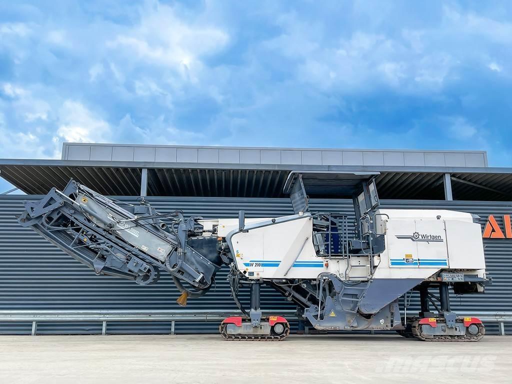 Wirtgen W 210 Asfalta dzesēšanas iekārtas