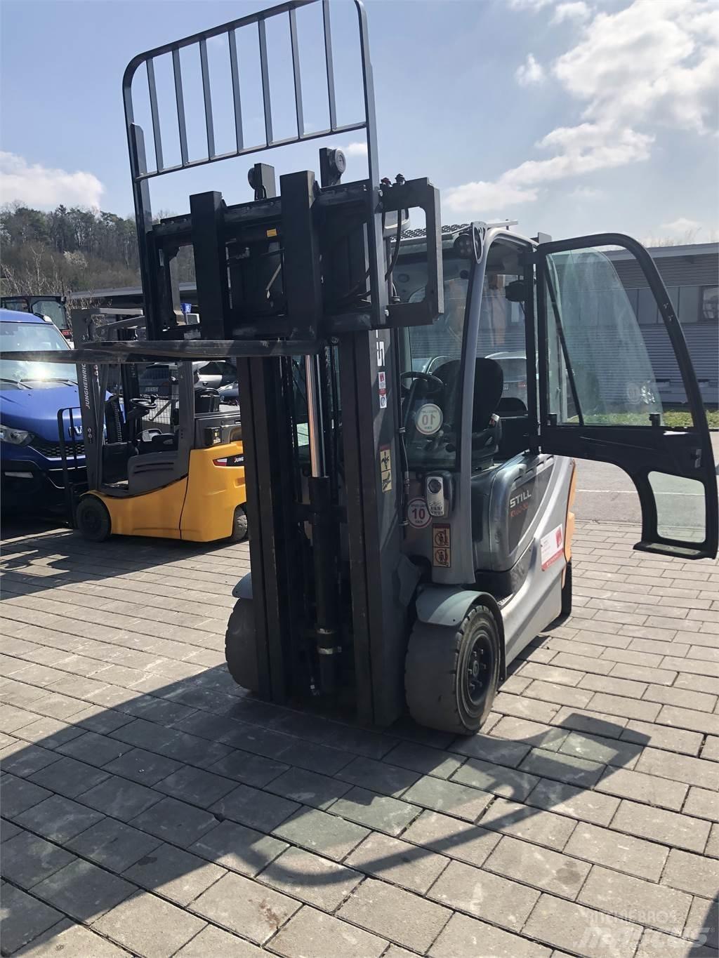 Still RX60-30 Elektriskie iekrāvēji