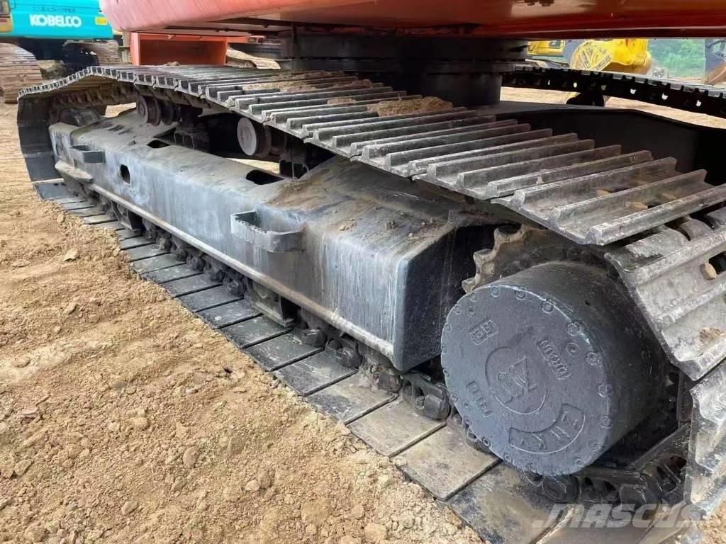 Doosan 225-7 Kāpurķēžu ekskavatori