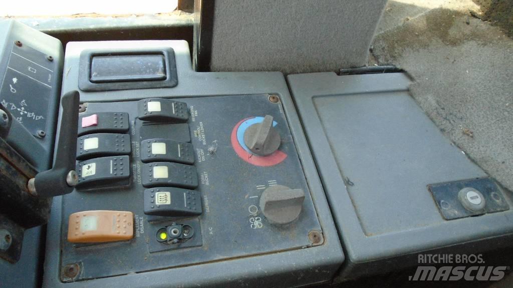 CAT 924 G HL Iekrāvēji uz riteņiem