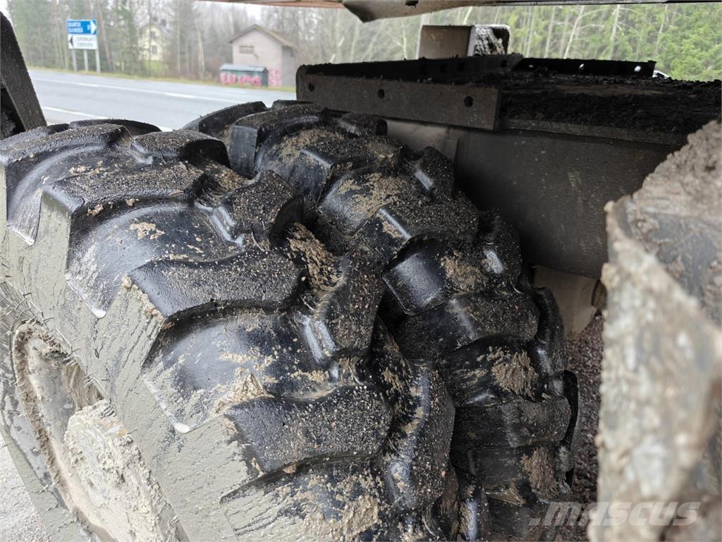 Doosan DX 210 W-7 Ekskavatori uz riteņiem