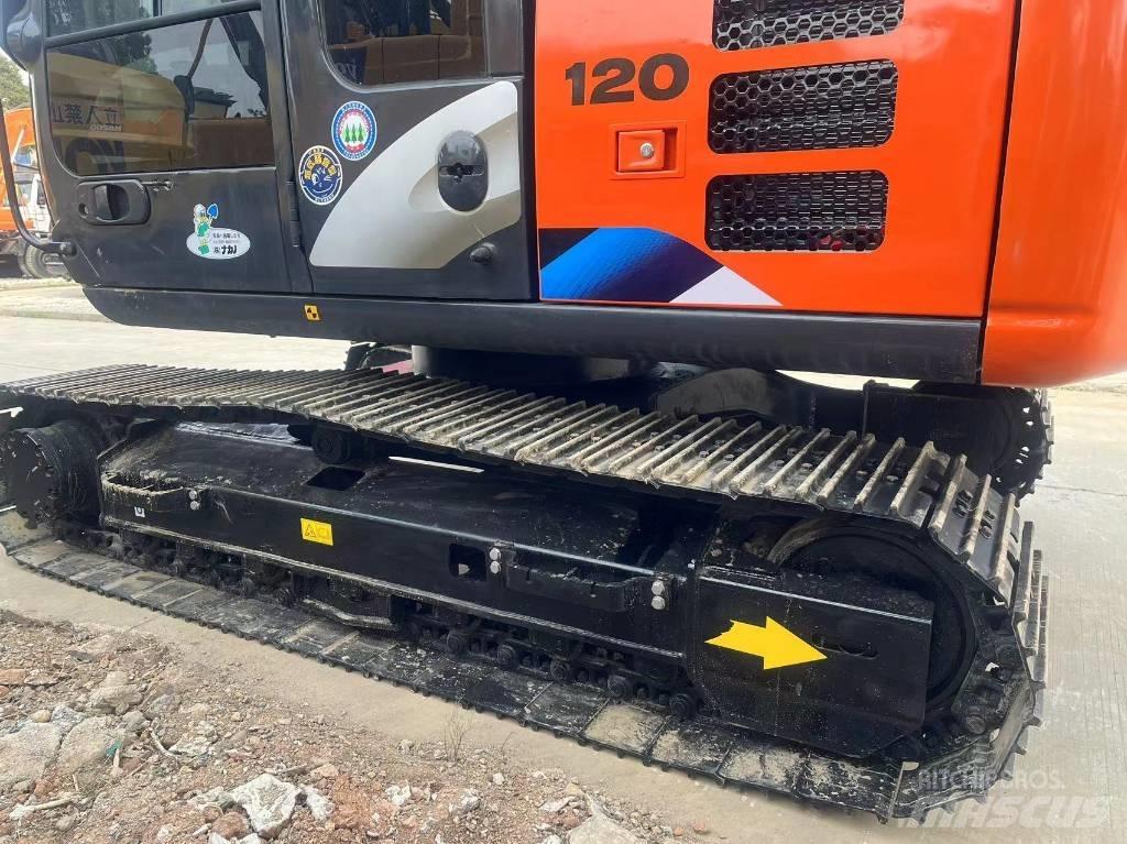 Hitachi ZX 120 Kāpurķēžu ekskavatori