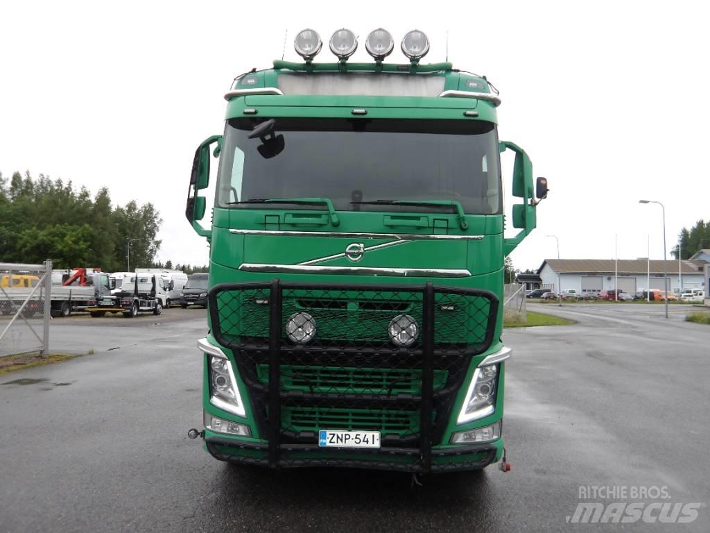 Volvo FH 540 8x4 Treileri ar āķi