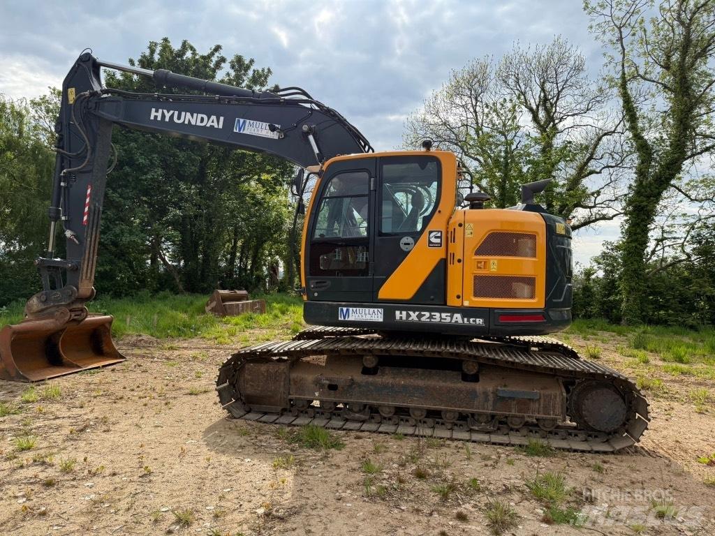 Hyundai HX235 A LCR Kāpurķēžu ekskavatori