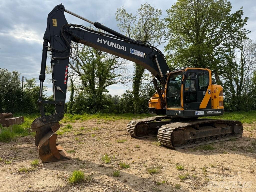 Hyundai HX235 A LCR Kāpurķēžu ekskavatori