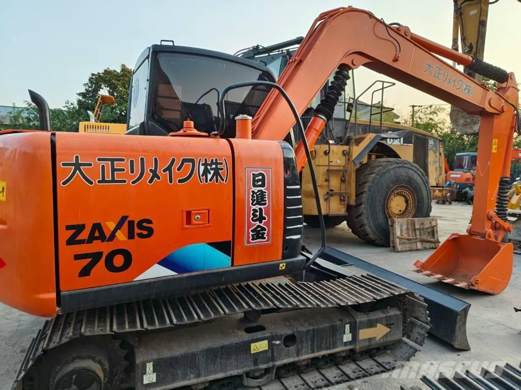Hitachi ZX 70 Vidēja lieluma ekskavatori 7 t - 12 t