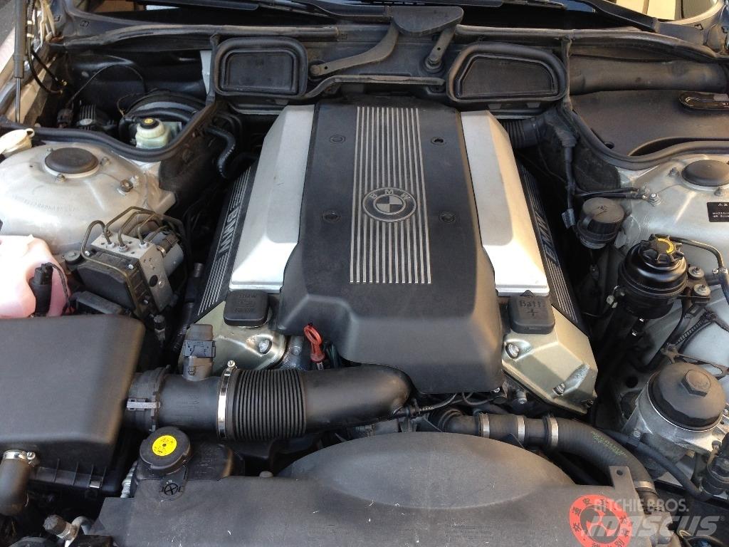 BMW GH-GG35 Automašīnas
