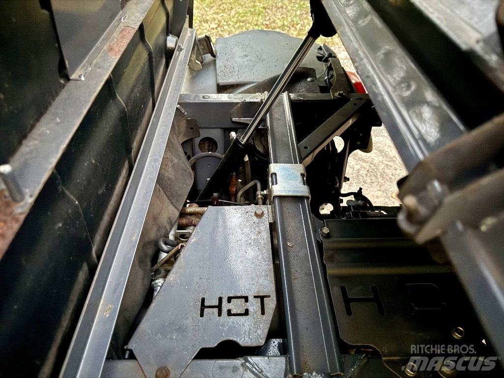 Kubota RTV-X 1140 Komunālās mašīnas