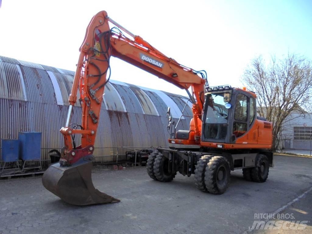 Doosan DX 160 W Ekskavatori uz riteņiem