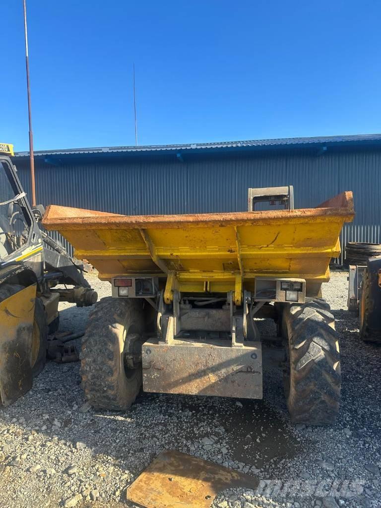  UTRANAZZ D8000 Strēles un kausi