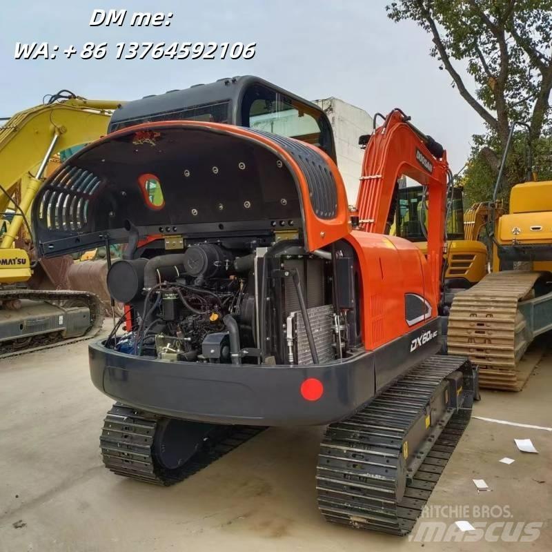 Doosan DX60 Kāpurķēžu ekskavatori