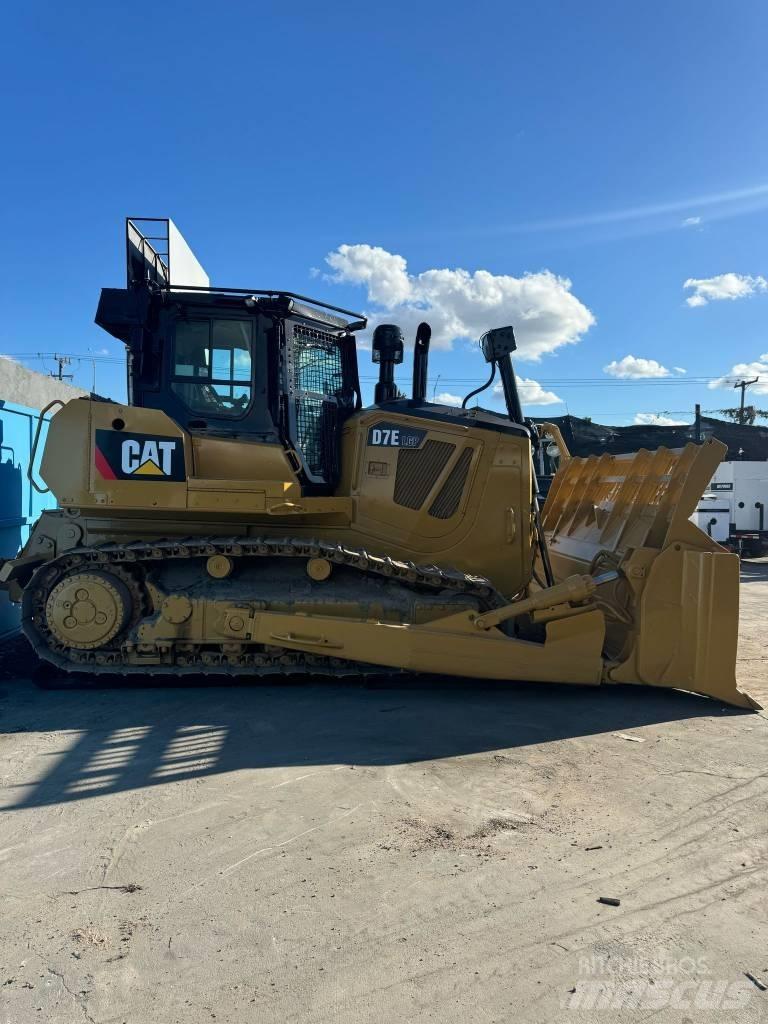 CAT D 7 E LGP Kāpurķēžu buldozeri