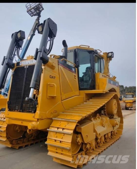 CAT D 8 N Kāpurķēžu buldozeri