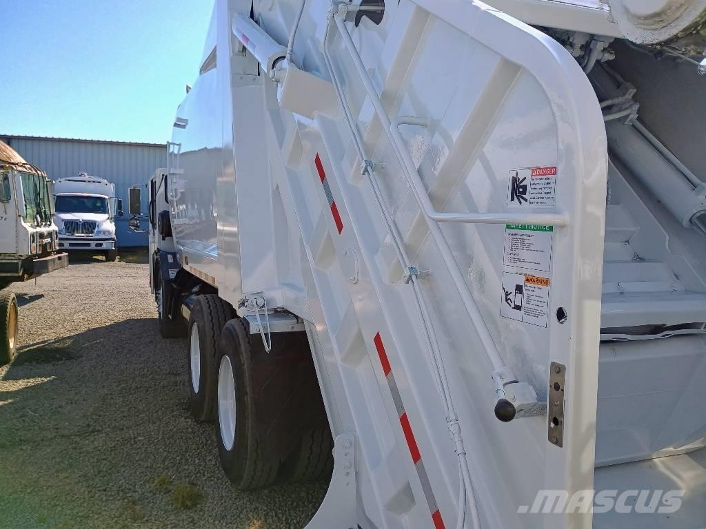  Crane Carrier LE Atkritumu izvešanas transports